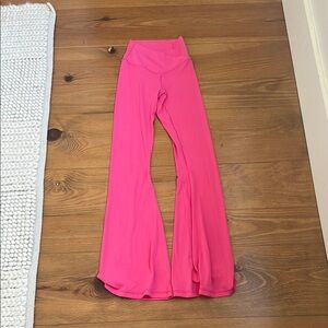 Offline - Vibrant Pink Flared Leggings - S